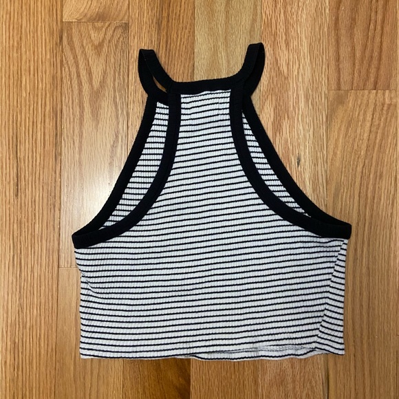 Hollister Striped Crop Top - Picture 3 of 4